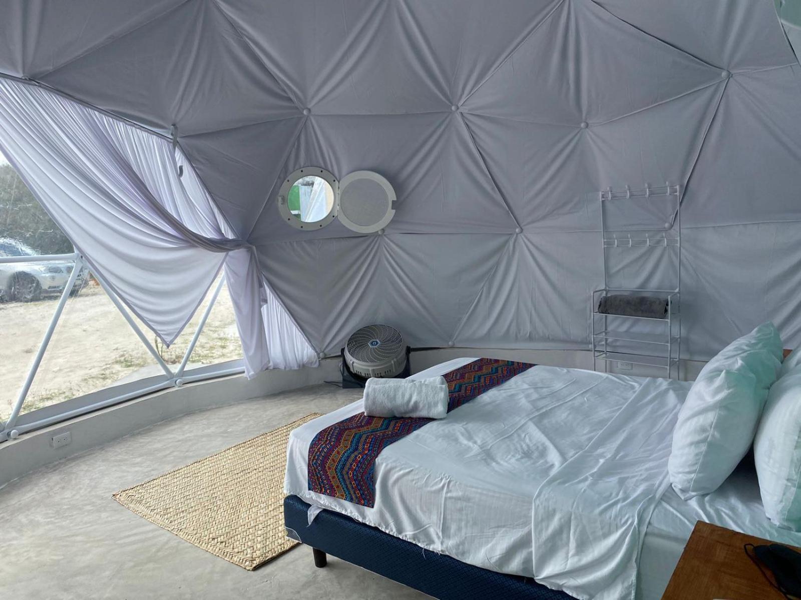 Hidden Island Glamping Isla Mujeres Hotell Exteriör bild